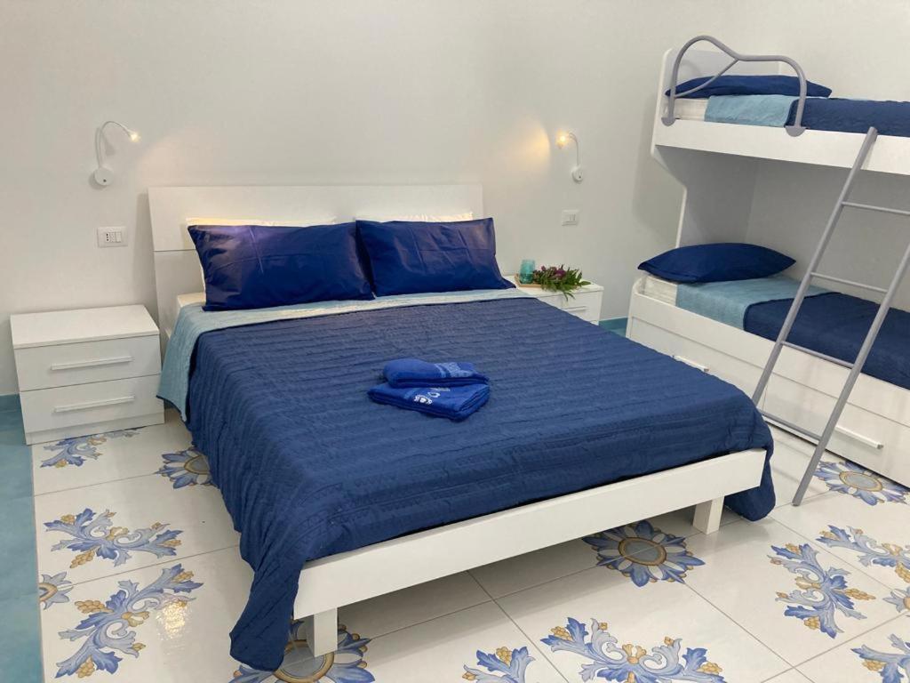 Апартаменти Stella Maris B Санта-Марія-ді-Кастеллабате Екстер'єр фото