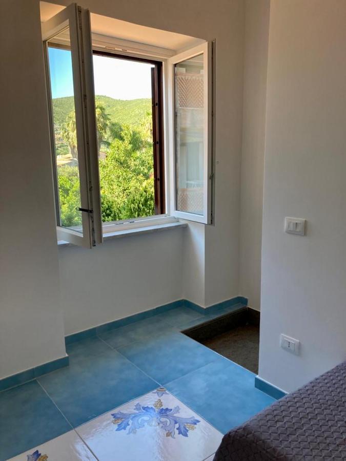 Апартаменти Stella Maris B Санта-Марія-ді-Кастеллабате Екстер'єр фото