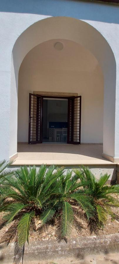 Апартаменти Stella Maris B Санта-Марія-ді-Кастеллабате Екстер'єр фото