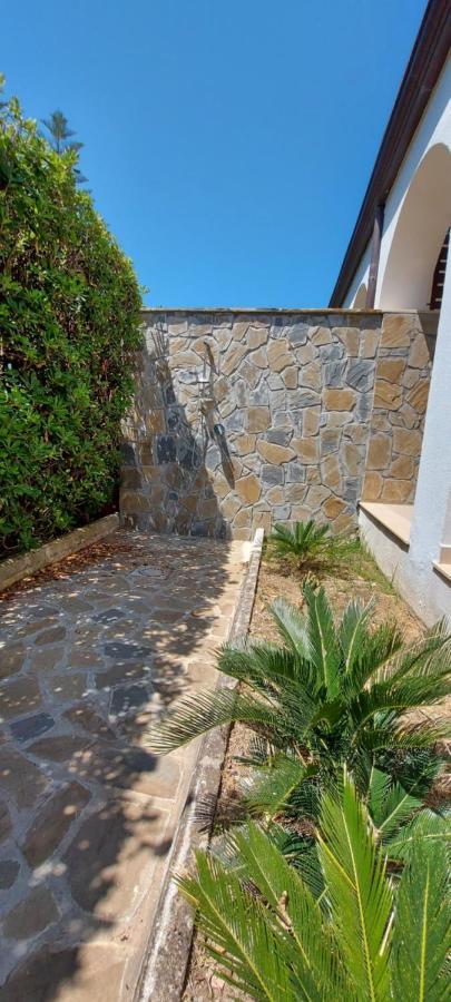 Апартаменти Stella Maris B Санта-Марія-ді-Кастеллабате Екстер'єр фото